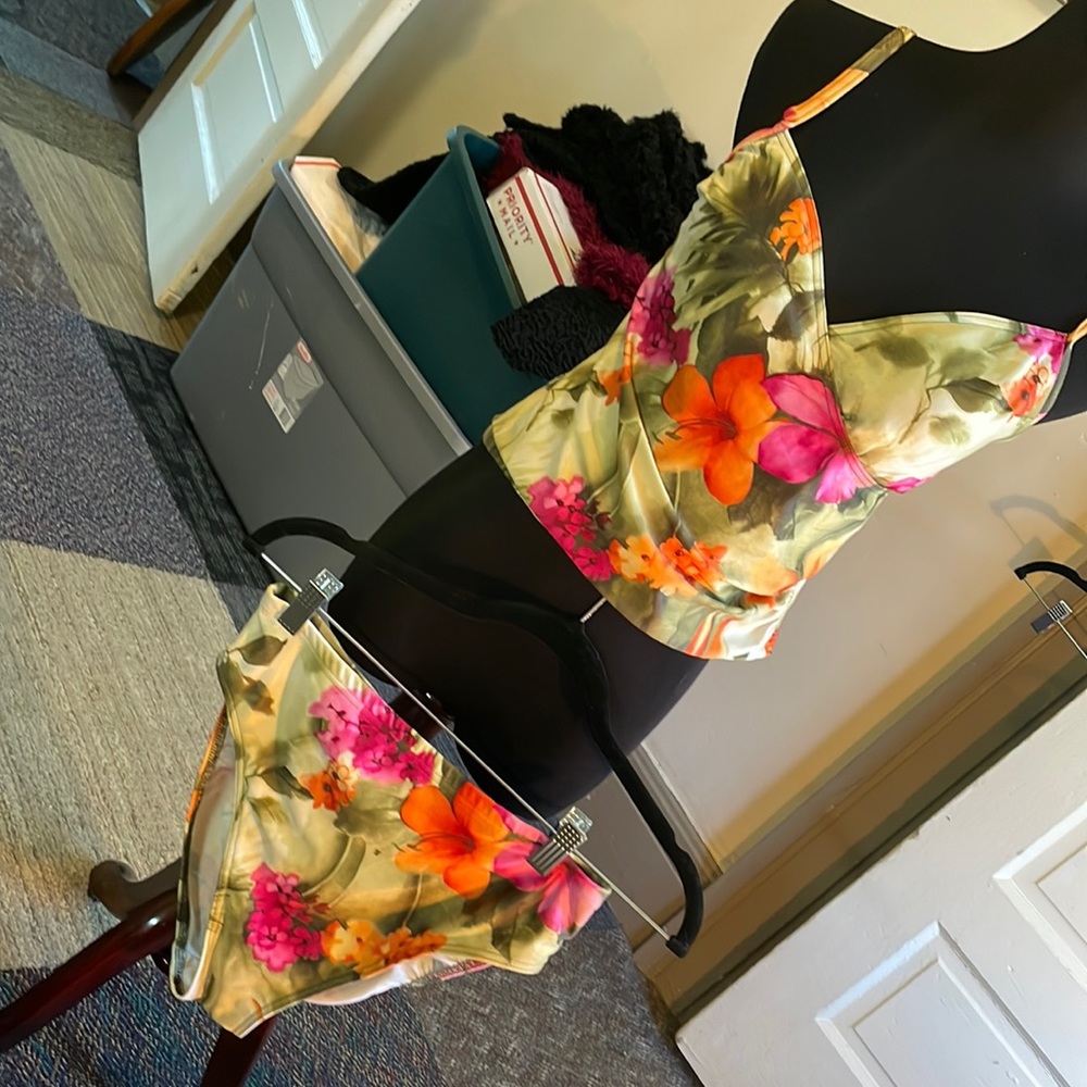 2pc tankini swim set excellent condition